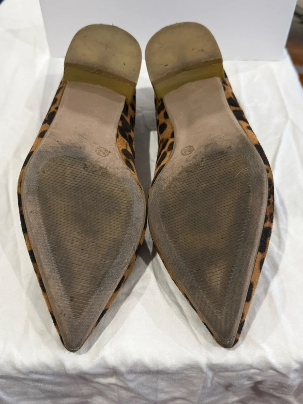 Lulus Alessia Leopard Suede Low Pointed-Toe Heels Size 8.5
